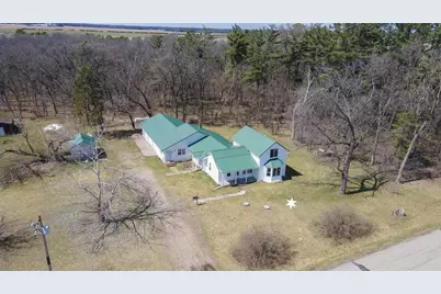 N4721 9th Drive, Hancock, WI 54943 - Photo 2