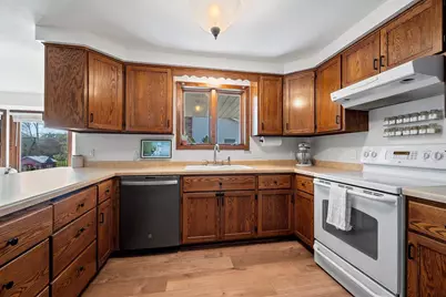 2130 King James Drive, Green Bay, WI 54304 - Photo 10