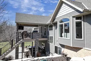 2592 Remington Ct, Green Bay, WI 54302 - Photo 4