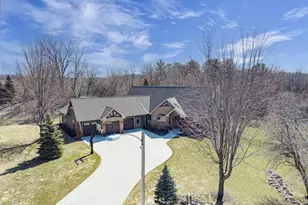 2592 Remington Ct, Green Bay, WI 54302 - Photo 78