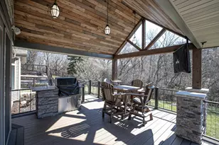 2592 Remington Ct, Green Bay, WI 54302 - Photo 6