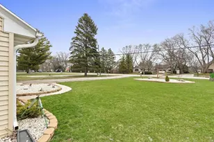 2068 Lost Dauphin Rd, De Pere, WI 54115 - Photo 34