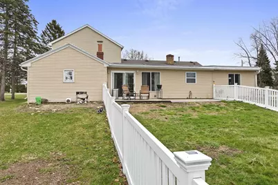 2068 Lost Dauphin Road, De Pere, WI 54115 - Photo 32