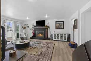 2068 Lost Dauphin Rd, De Pere, WI 54115 - Photo 10