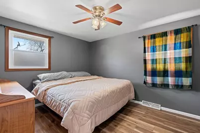 2466 Pecan Street, Green Bay, WI 54311 - Photo 16