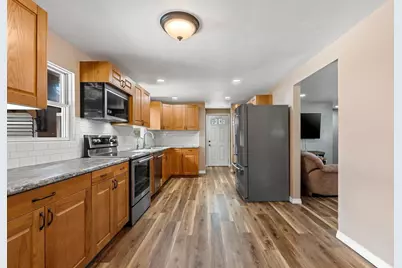 2466 Pecan Street, Green Bay, WI 54311 - Photo 8