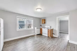 712 S Maple Ave, Green Bay, WI 54304 - Photo 10