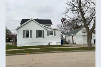 202 W Irving Avenue, Oshkosh, WI 54901 - Photo 1
