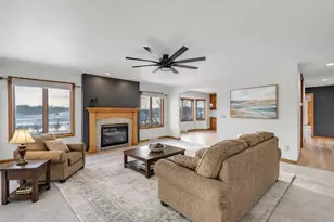 4207 Lost Dauphin Rd, De Pere, WI 54115 - Photo 4