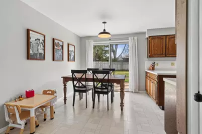 445 La Vesta Court, Brillion, WI 54110 - Photo 6