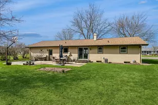 445 La Vesta Ct, Brillion, WI 54110 - Photo 24