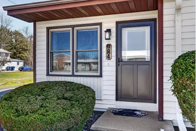 984 Tullar Road #17, Neenah, WI 54956 - Photo 2