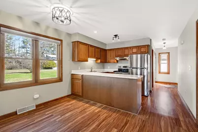984 Tullar Road #17, Neenah, WI 54956 - Photo 8