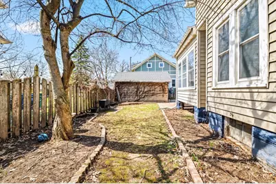 1110 S Webster Avenue, Green Bay, WI 54301 - Photo 40