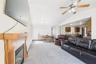 230 Brooke Dr, Omro, WI 54963 - Photo 6