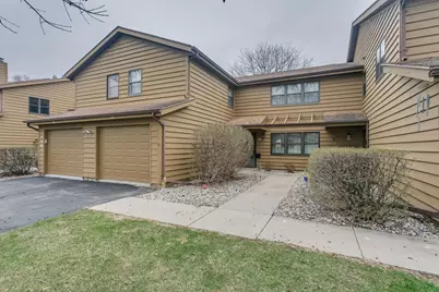 930 Manor Drive #60, Neenah, WI 54956 - Photo 2
