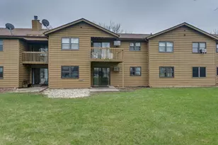 930 Manor Dr, Neenah, WI 54956 - Photo 22