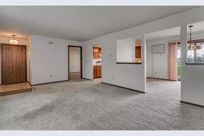 930 Manor Drive #60, Neenah, WI 54956 - Photo 6