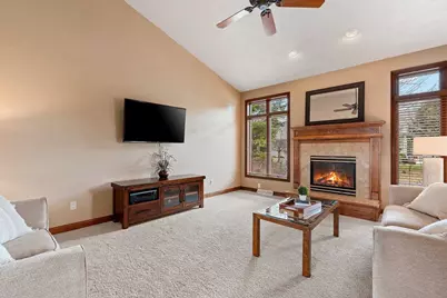 278 Peterlynn Drive, Wrightstown, WI 54180 - Photo 14