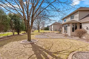 278 Peterlynn Dr, Wrightstown, WI 54180 - Photo 2