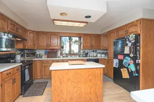 3601 S Bob-O-Link Ln, Appleton, WI 54915 - Photo 14