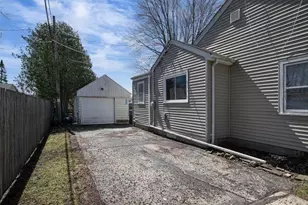 758 Madison St, Neenah, WI 54956 - Photo 4