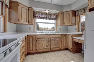758 Madison St, Neenah, WI 54956 - Photo 12