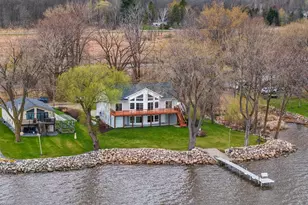 534 Resort Rd, Suamico, WI 54173 - Photo 68