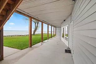 534 Resort Rd, Suamico, WI 54173 - Photo 60