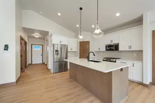 2387 Whispering Wind Ln, Green Bay, WI 54303 - Photo 8