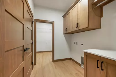 2387 Whispering Wind Lane, Green Bay, WI 54303 - Photo 32
