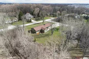 8599 Winncrest Rd, Neenah, WI 54956 - Photo 36