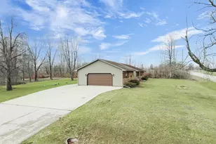 8599 Winncrest Rd, Neenah, WI 54956 - Photo 32