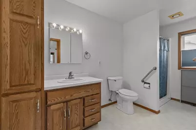 2412 Lupine Court, Menasha, WI 54952 - Photo 16