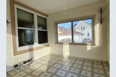 411 Union Street, Neenah, WI 54956 - Photo 2