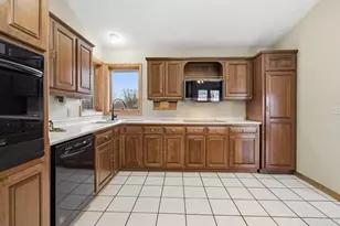 W4967 Burdick Rd, Black Creek, WI 54106 - Photo 6
