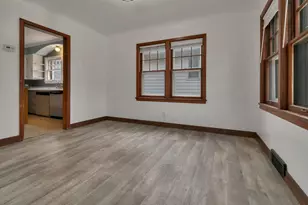1046 Kellogg St, Green Bay, WI 54303 - Photo 14