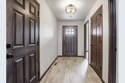 1146 Lori Drive, Neenah, WI 54956 - Photo 6