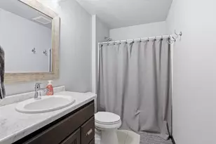 1146 Lori Dr, Neenah, WI 54956 - Photo 12