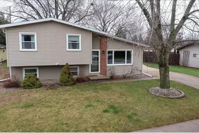 1058 Tullar Road, Neenah, WI 54956 - Photo 28