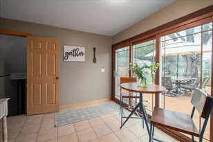 1058 Tullar Rd, Neenah, WI 54956 - Photo 8