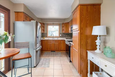 1058 Tullar Road, Neenah, WI 54956 - Photo 6