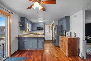 1156 Sharie Ln, Green Bay, WI 54304 - Photo 8