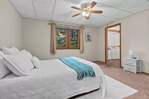 975 Manor Dr, Neenah, WI 54956 - Photo 28