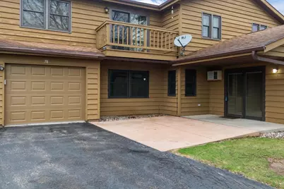 975 Manor Drive #78, Neenah, WI 54956 - Photo 2
