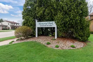 975 Manor Dr, Neenah, WI 54956 - Photo 36
