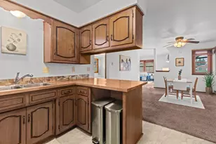 975 Manor Dr, Neenah, WI 54956 - Photo 16