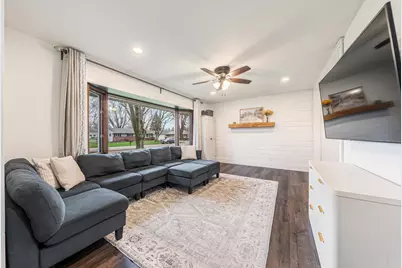 833 Butte Street, Neenah, WI 54956 - Photo 2