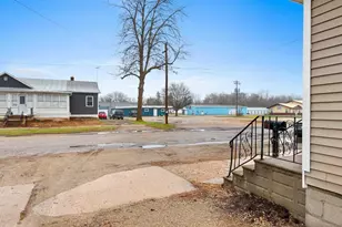 234 Frank St, Oconto, WI 54153 - Photo 32