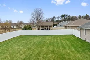3165 Howard View Ln, Green Bay, WI 54313 - Photo 26